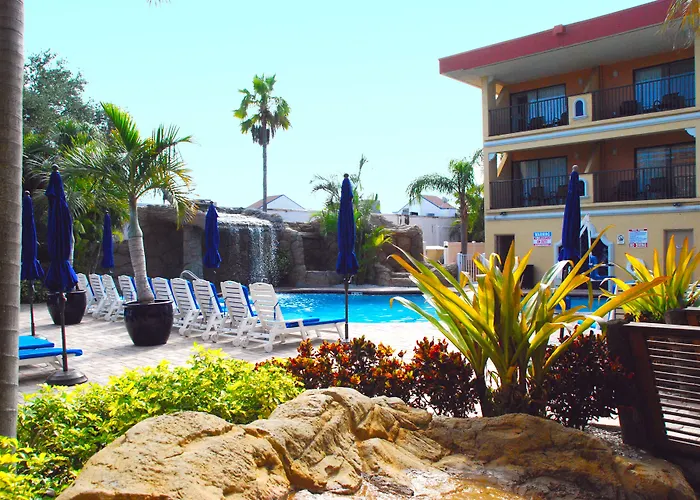 Coconut Cove All-Suite Hotel