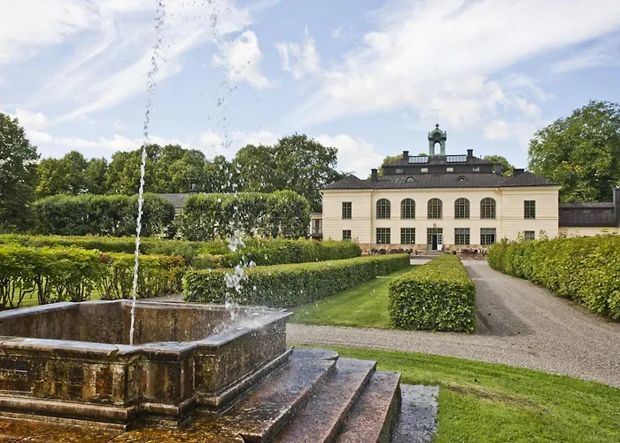 Naesby Slott