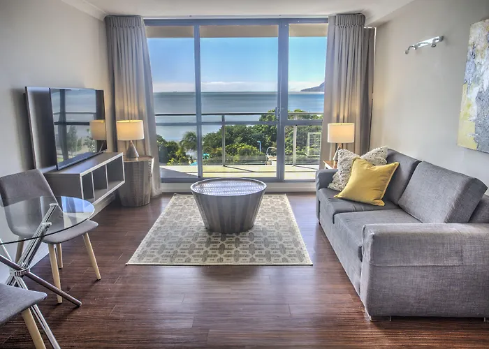 Cairns Plaza Hotel