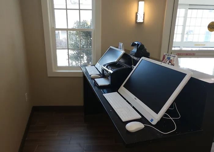 Best Western Plus Cold Spring