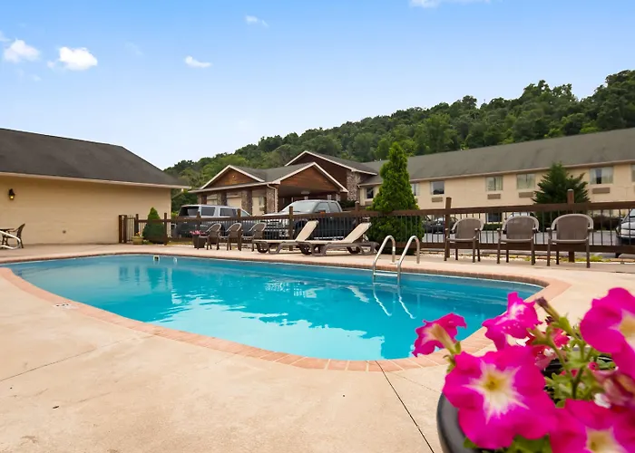 Surestay Plus Hotel By Best Western Berkeley Springs