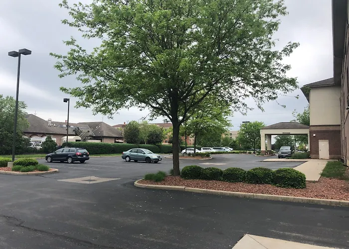 Comfort Inn & Suites West Chester - North Cincinnati