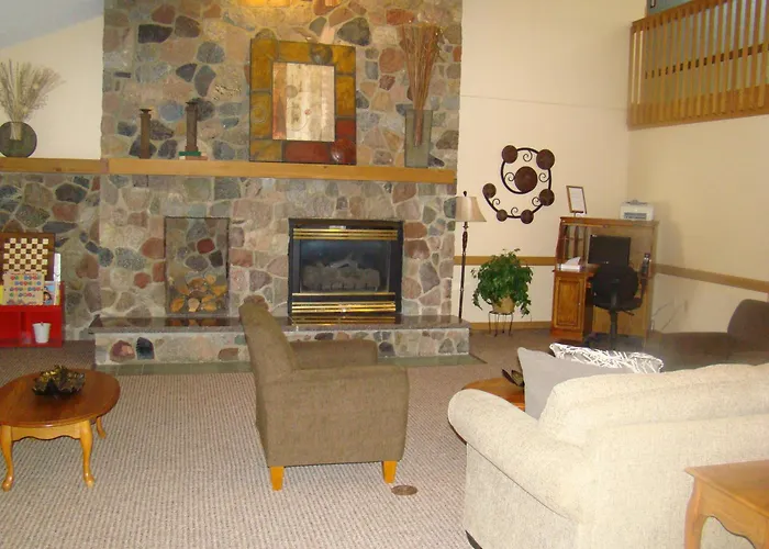 Boarders Inn & Suites By Cobblestone Hotels - Faribault