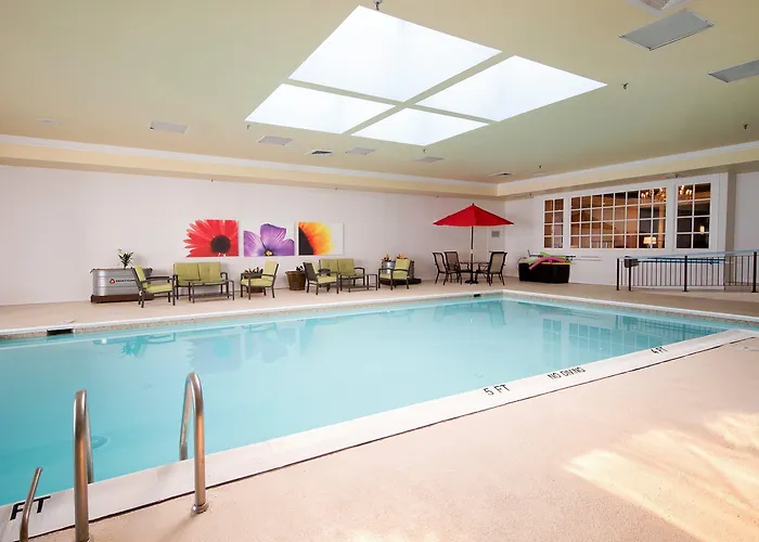 Bella Vista Hotel & Suites