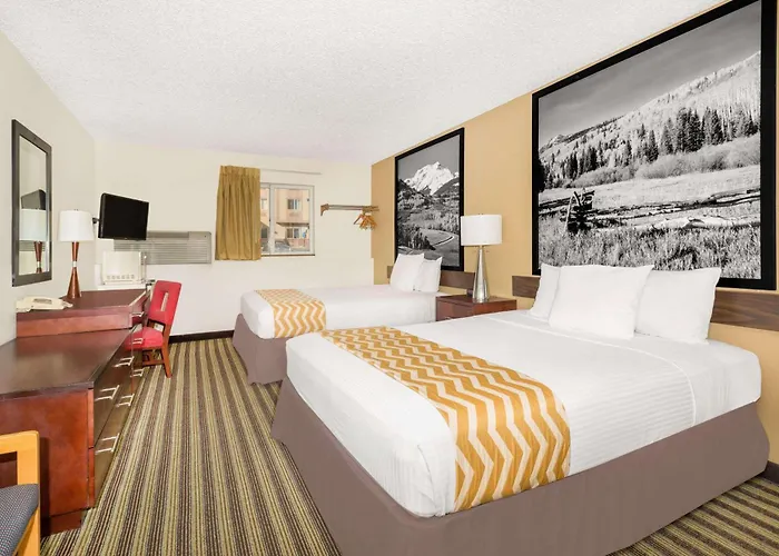 Travelodge By Wyndham Loveland/Fort Collins Area