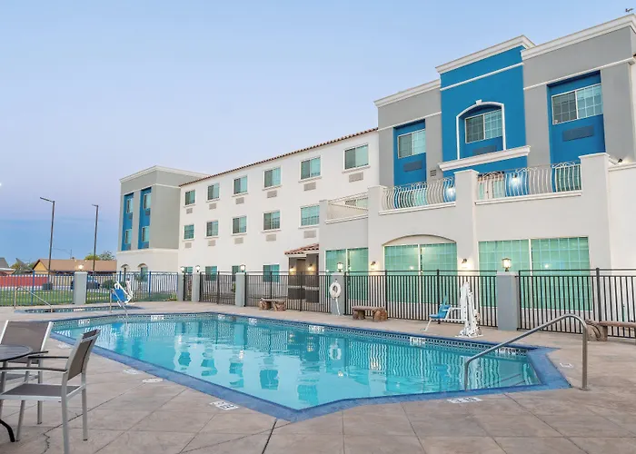 Holiday Inn Express Hotel & Suites El Centro By Ihg