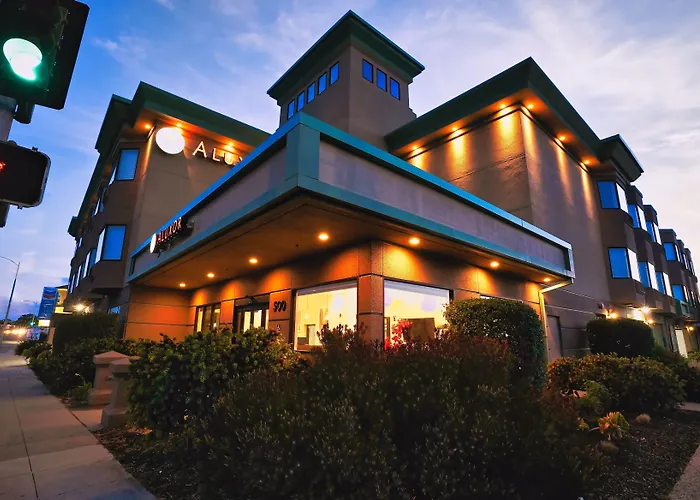 Hotel Aluxor Sfo, Shuttle Service
