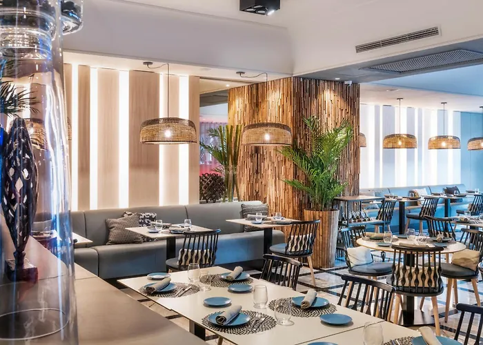 Salles Hotel Pere IV