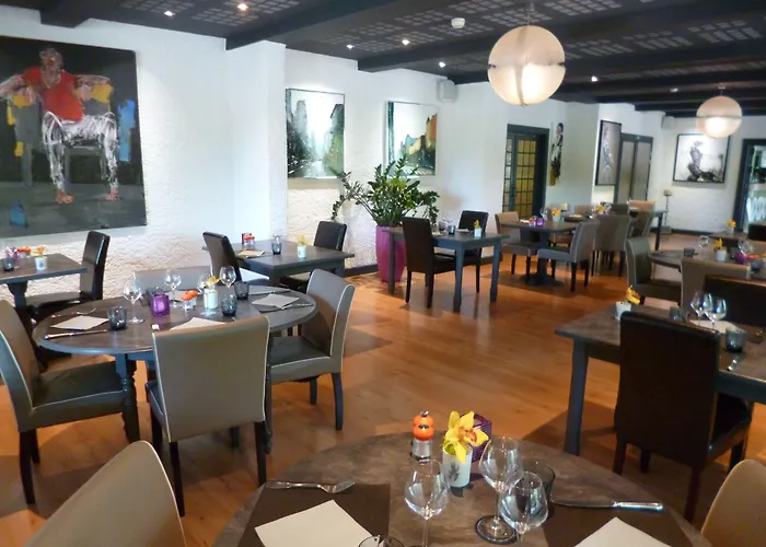 Hotel Logis Restaurant La Fontaine