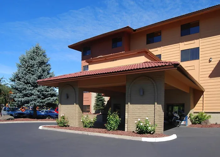 Baymont By Wyndham Yakima Riverfront