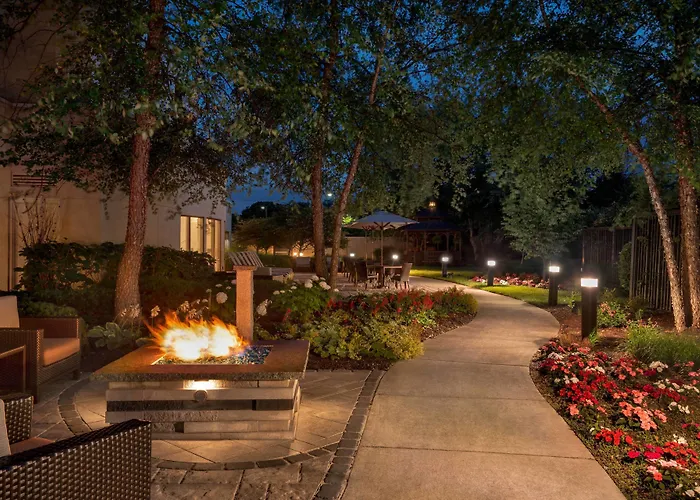 Courtyard By Marriott Middletown Goshen