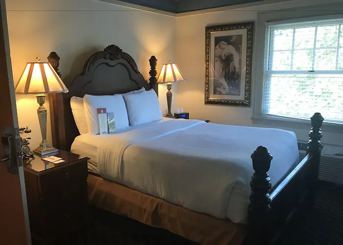 Columbia Gorge Hotel & Spa