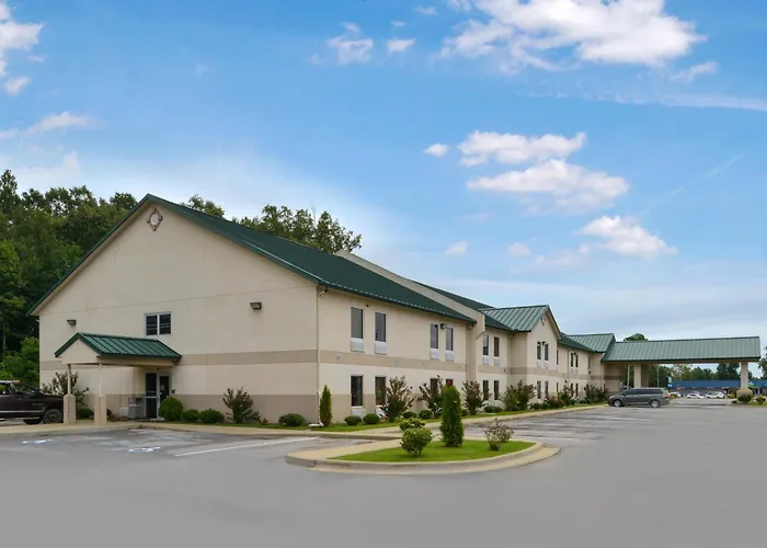 Star City Inn & Suites