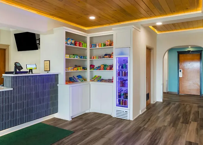 Quality Inn & Suites Pearl-Jackson