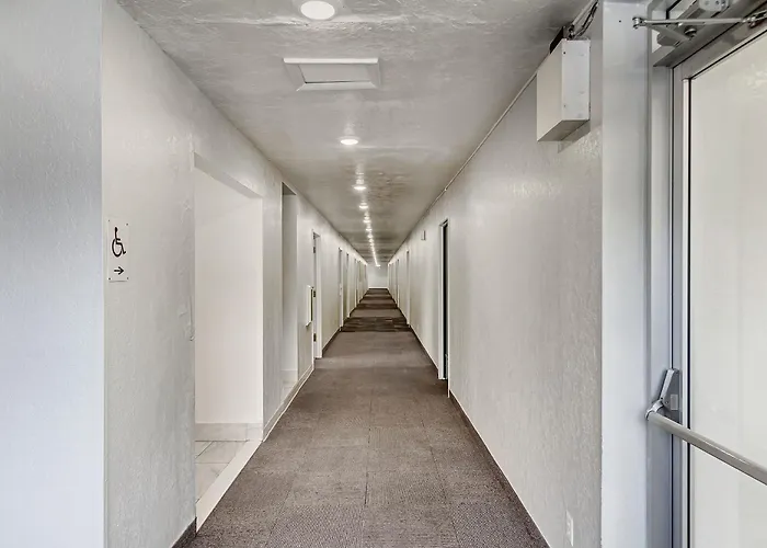 Motel 6 Ogden, Ut- Downtown