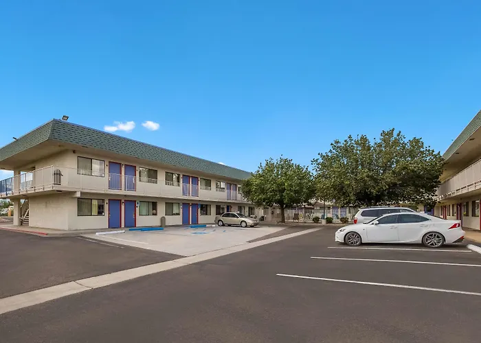 Knights Inn Sierra Vista / East Fry
