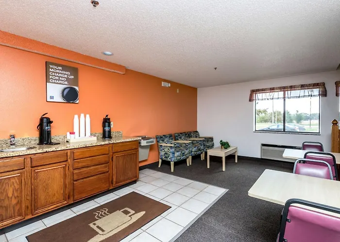 Motel 6-Waterloo, Ia