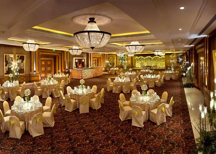 Radisson Blu MBD Hotel Noida