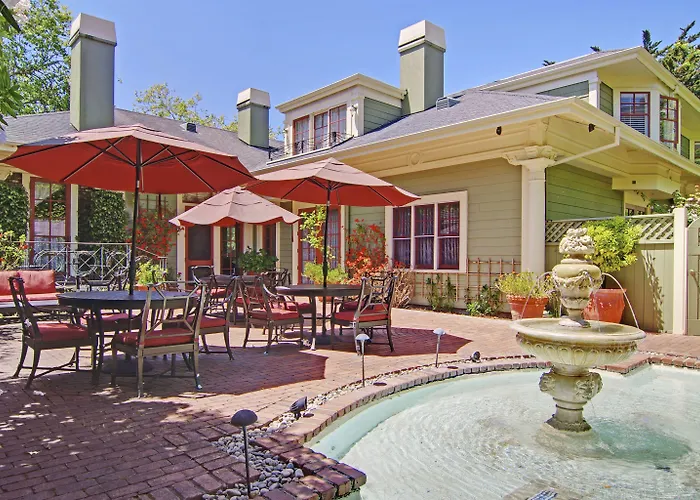 Inn At Depot Hill