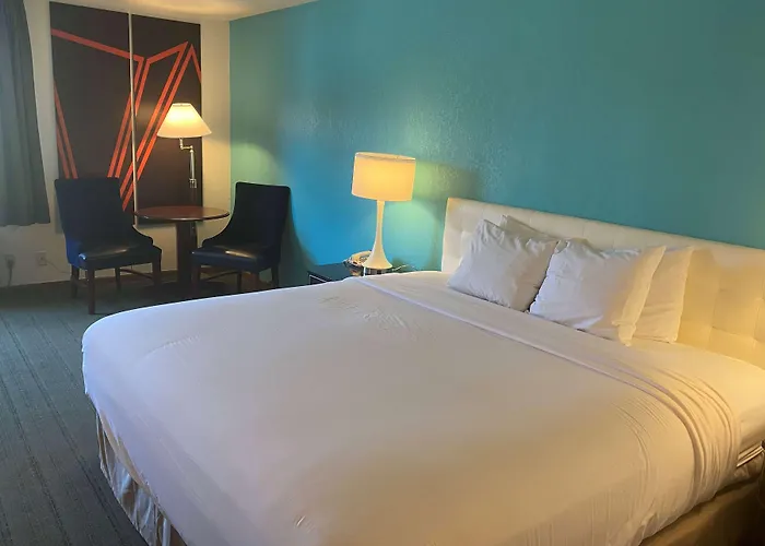 Howard Johnson By Wyndham Manteno