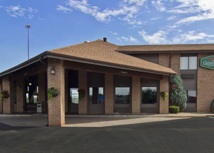 Christopher Inn And Suites