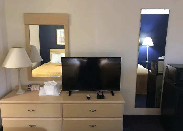 Days Inn By Wyndham Batavia Ohio