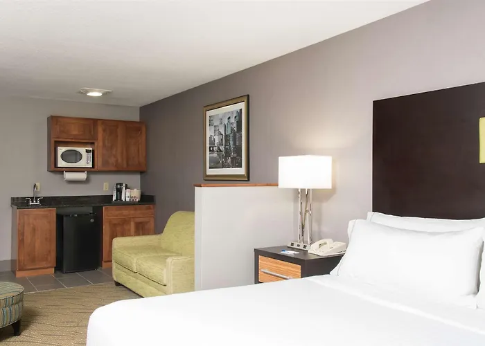 Holiday Inn Express & Suites Danville By Ihg