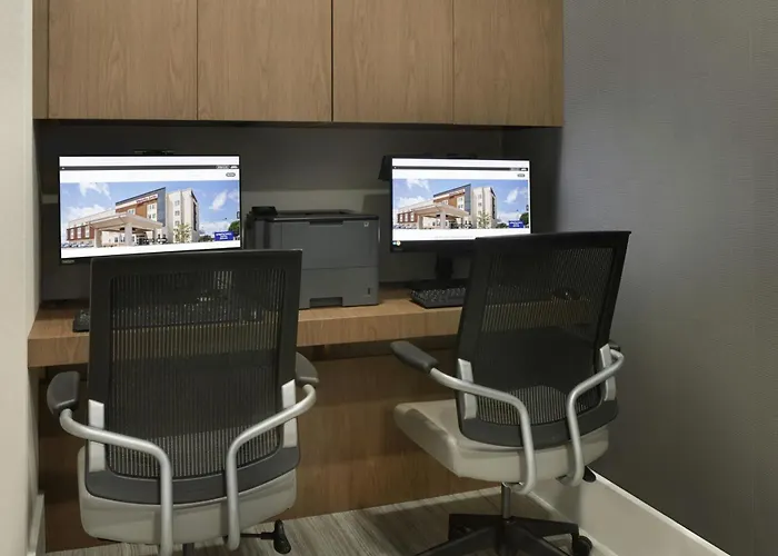 Springhill Suites By Marriott Wichita Airport