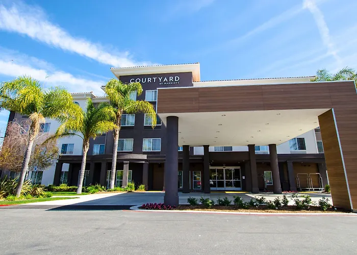 Courtyard Ventura Simi Valley