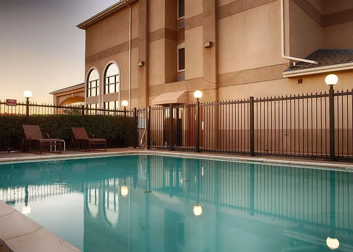 Best Western Plus Graham Inn