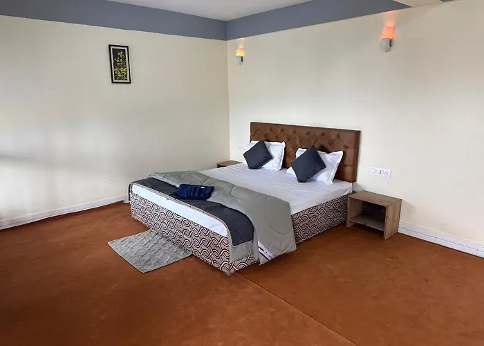 Hotel Shantiniketan Inn