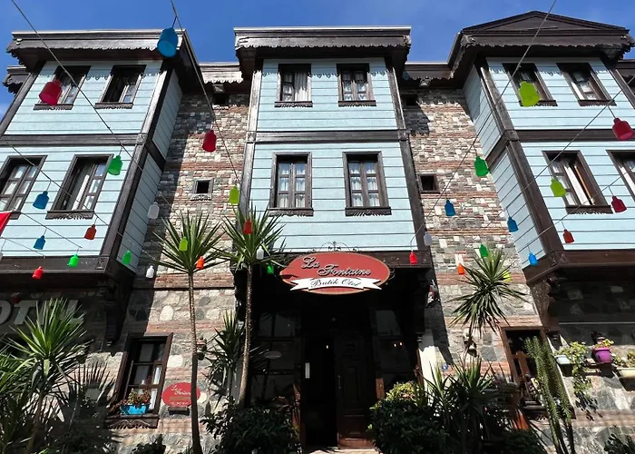 La Fontaine Otel