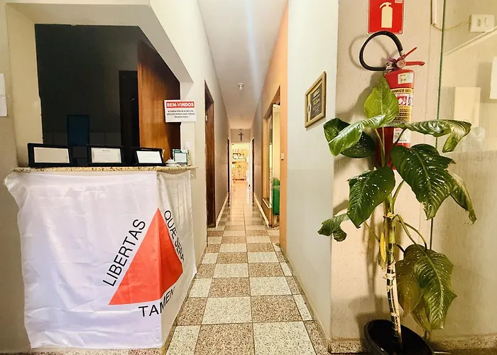 Hotel Izaura Centro Comercial Juruaia