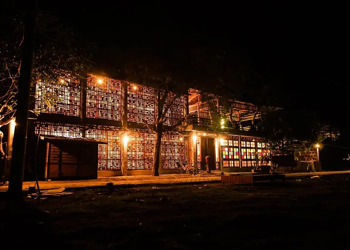 Waras Villa