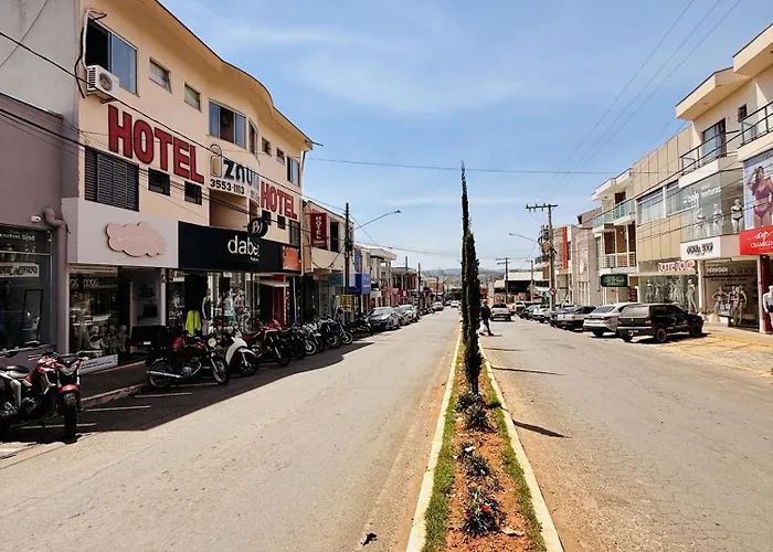 Hotel Izaura Centro Comercial Juruaia