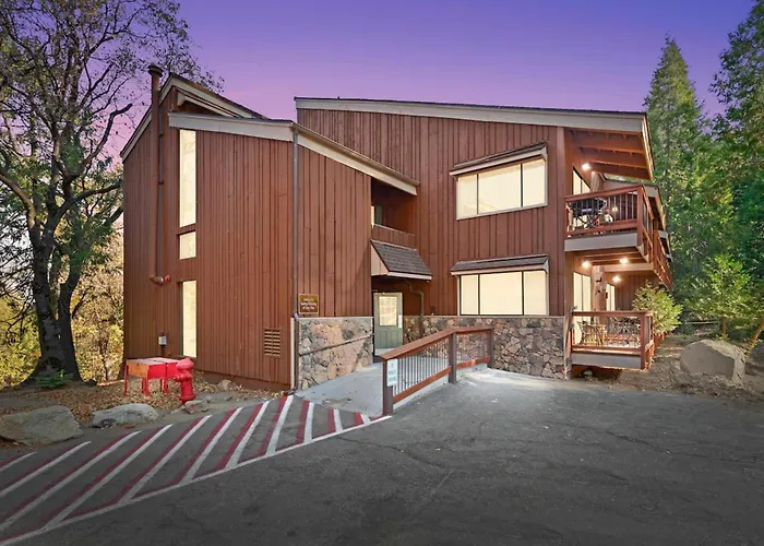 Yosemite West Condo B104