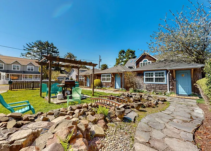 Hidden Villa Cottage #1 - The Nautical Cottage