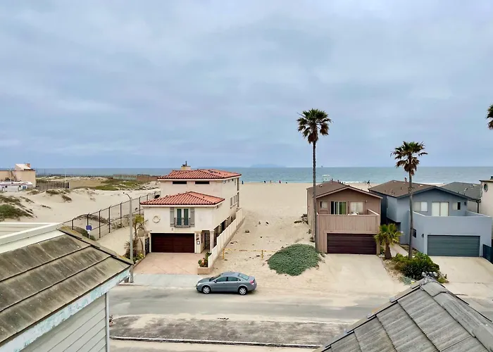 Luxury, Beach House, And Quiet Neighborhood