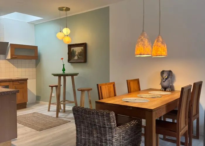 Beim Goldenen Dackel -Atelierhaus im Hof