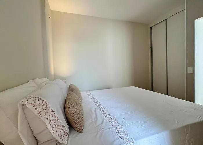 Apartment 51 - Modern And Comfortable, Close To Usp