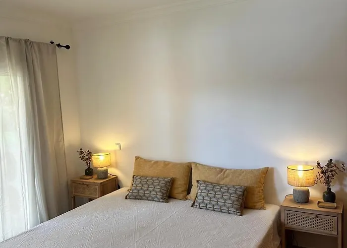 Vale De Lobo - Stylish Beach And Golf Retreat