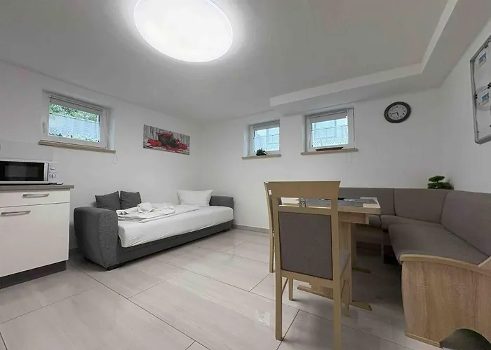 STB115 praktische Monteurwohnung