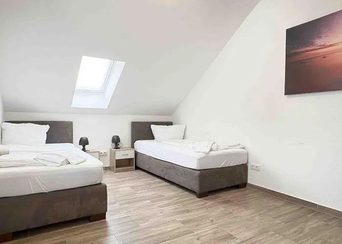 STB114 moderne Monteurwohnung