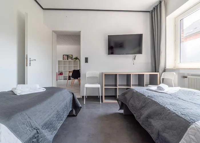 M3 Workers Home