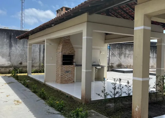 Apartamento dois quartos com uma suíte
