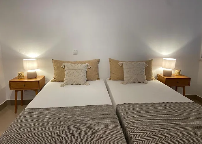 Vale De Lobo - Stylish Beach And Golf Retreat