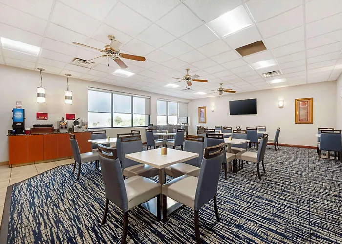 Best Western Plus Mid Nebraska Inn & Suites