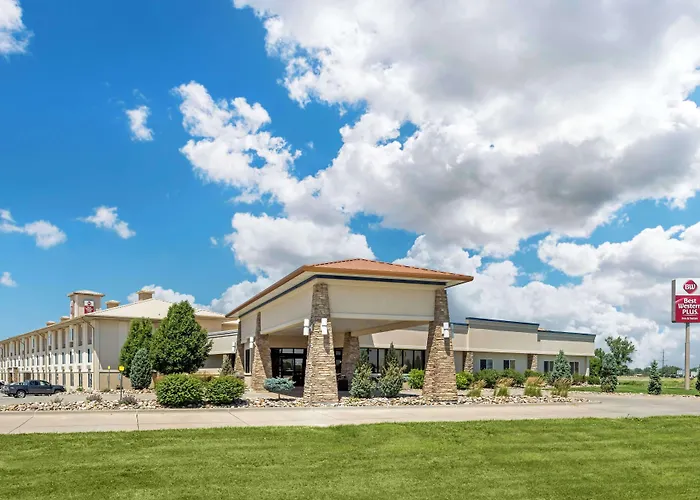 Best Western Plus Mid Nebraska Inn & Suites