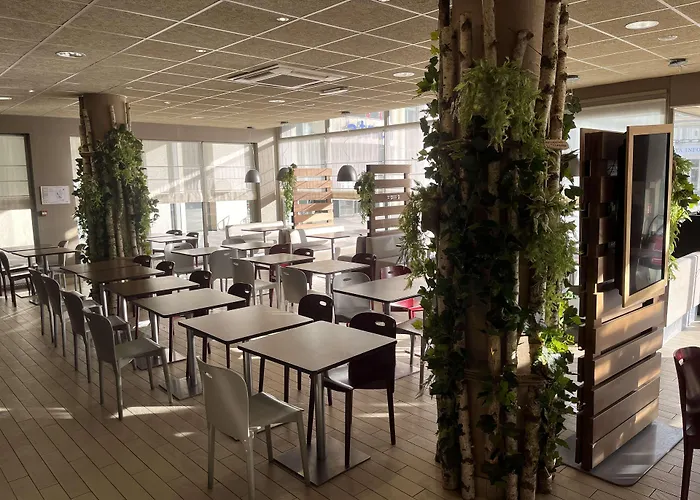 Campanile Paris Ouest - Chaville