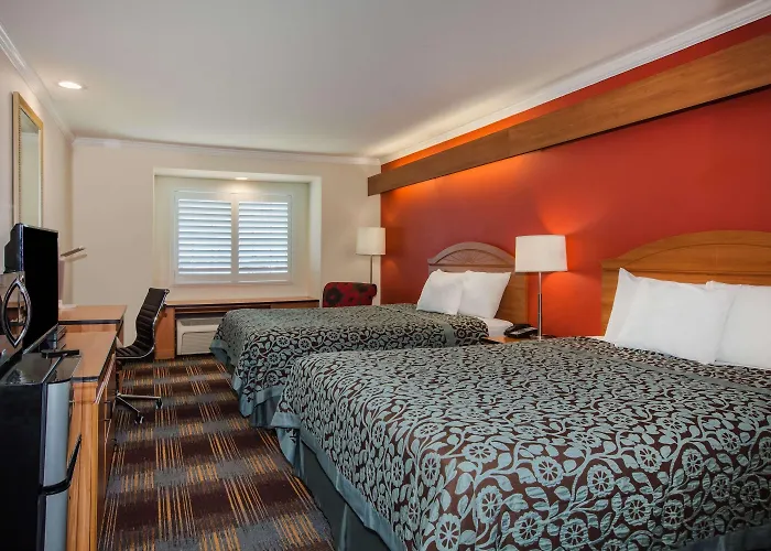 Days Inn & Suites By Wyndham Antioch